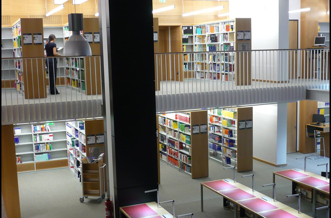 Wetenschappelijke bibliotheek Leipzig, Duitsland - Wetenschappelijke bibliotheek