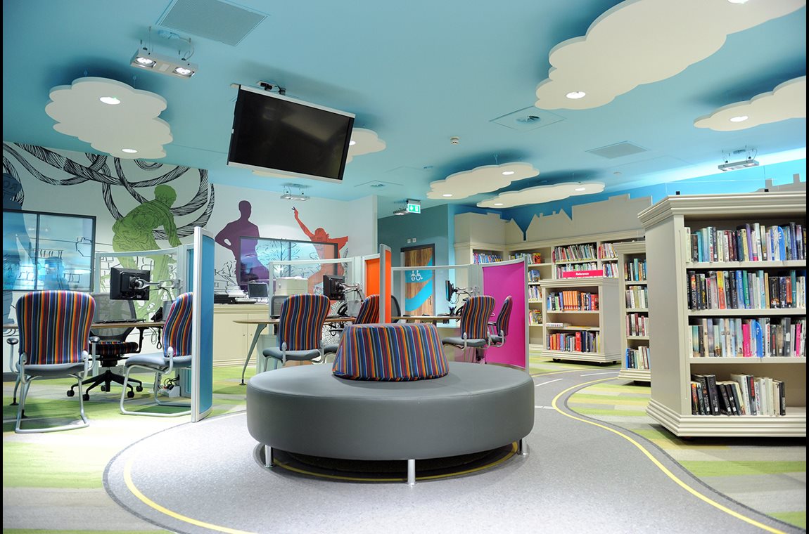 Openbare bibliotheek Shirley, Solihull, Verenigd Koninkrijk - Openbare bibliotheek