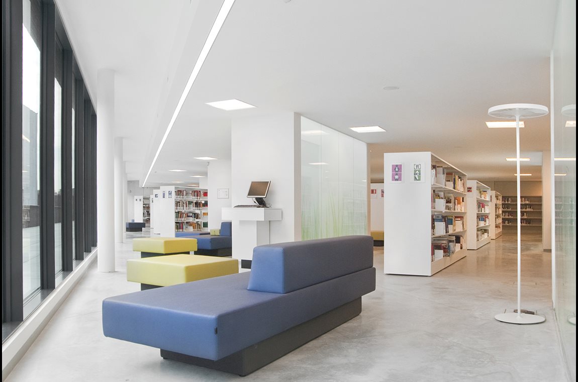 Openbare bibliotheek Wilrijk, België - Openbare bibliotheek