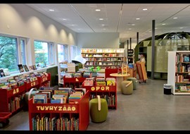 torslanda_public_library_se_008.jpg