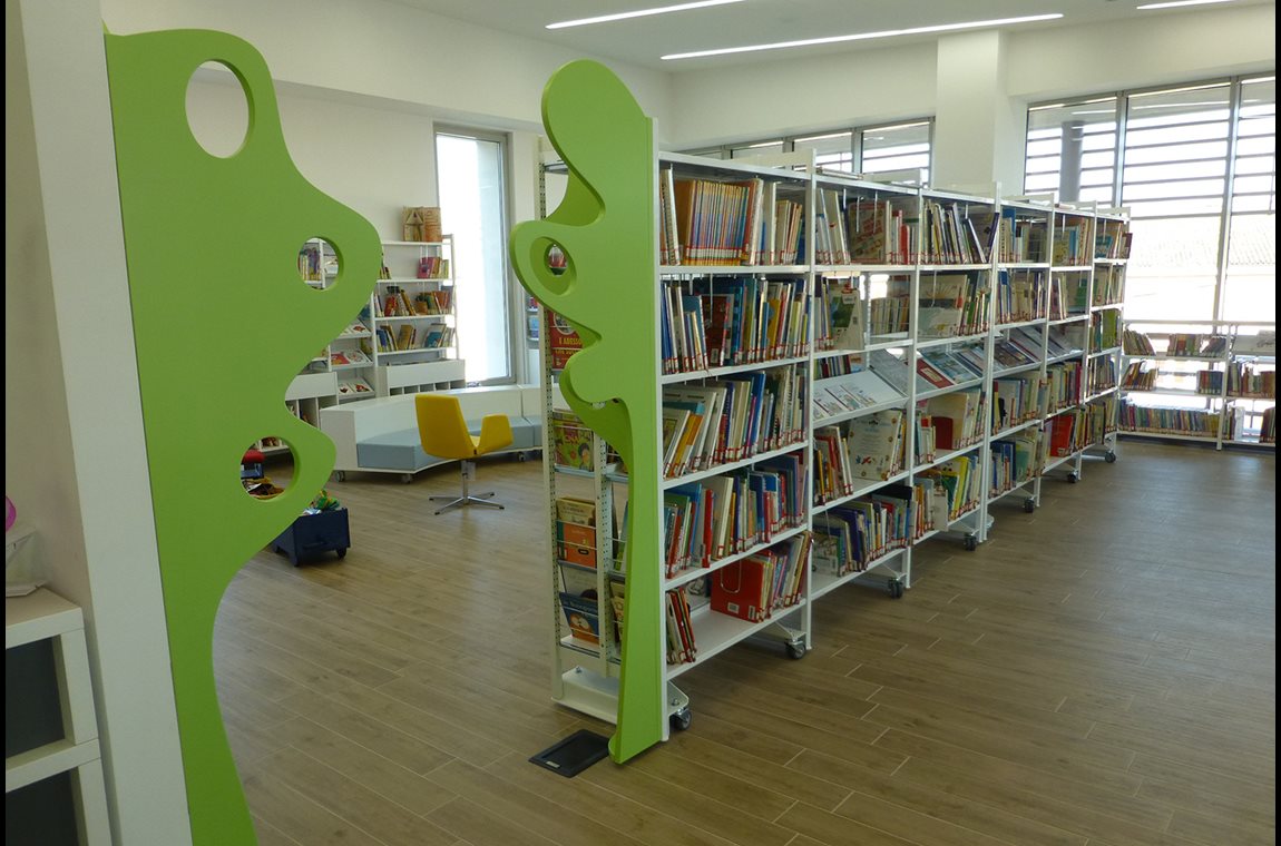 Biblioteca civica "Eugenio Bertuetti" di Gavardo, Italie - Bibliothèque municipale et BDP