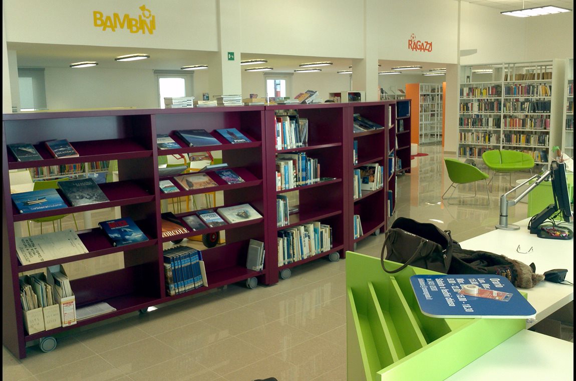 Biblioteca civica "Falco Marin" Grado, Italië - Openbare bibliotheek