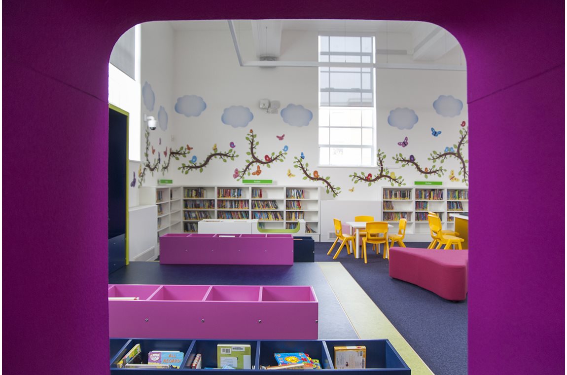 Openbare bibliotheek Palmers Green, London, Verenigd Koninkrijk - Openbare bibliotheek