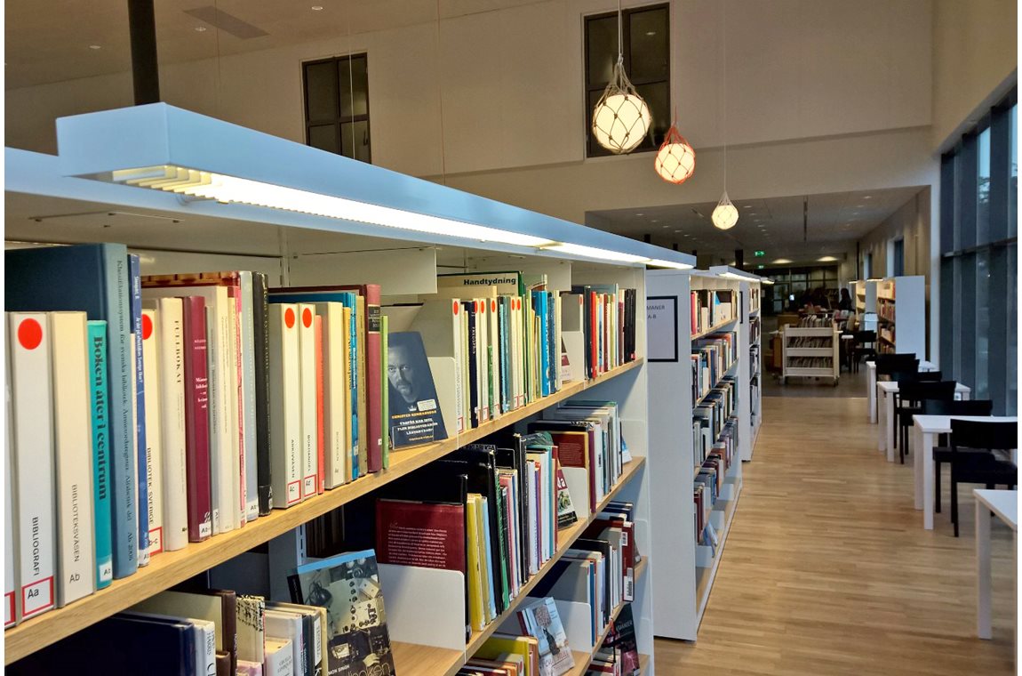 Torslanda Public Library, Sweden - Public libraries