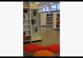 valleroed_school_library_dk_006.jpg
