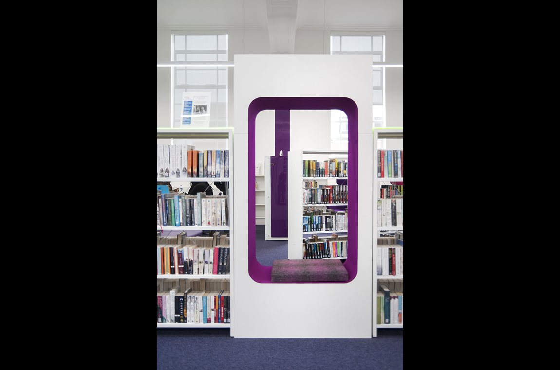 Öffentliche Bibliothek Palmers Green, London, Großbritannien - Öffentliche Bibliothek