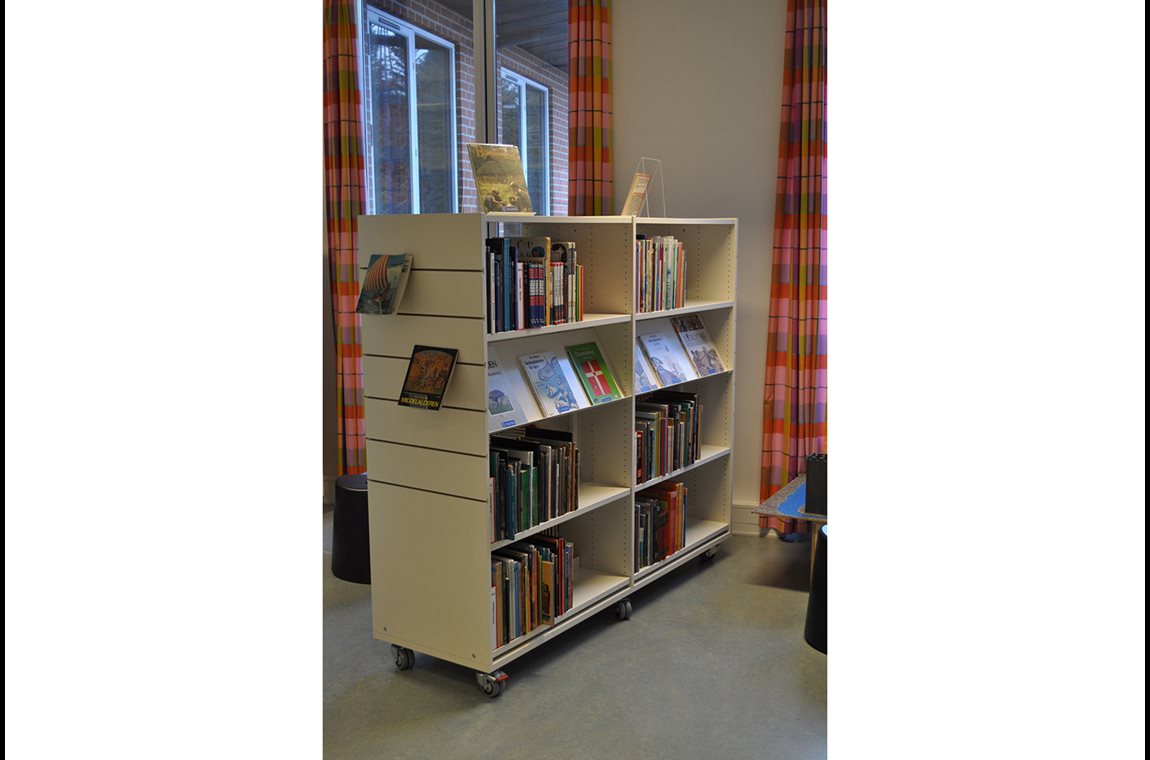 Dagnæs school library, Denmark - School library