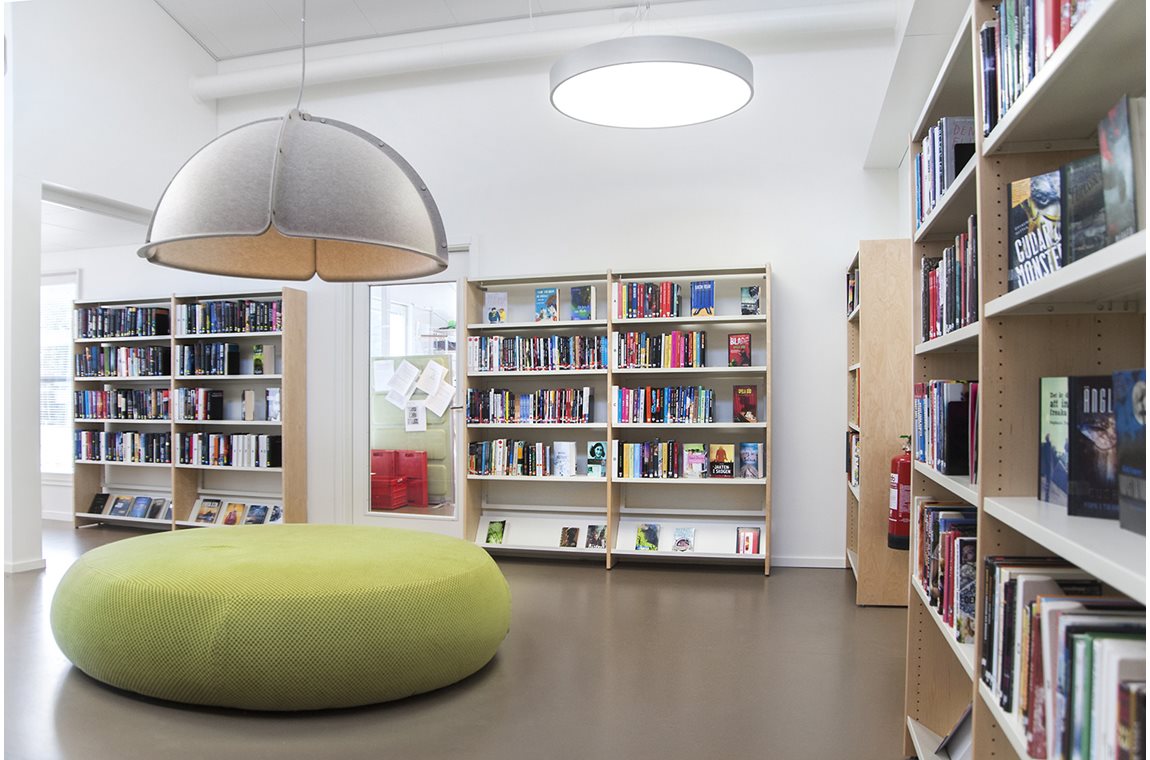 Sävja Bibliotek, Uppsala, Sverige - Offentligt bibliotek
