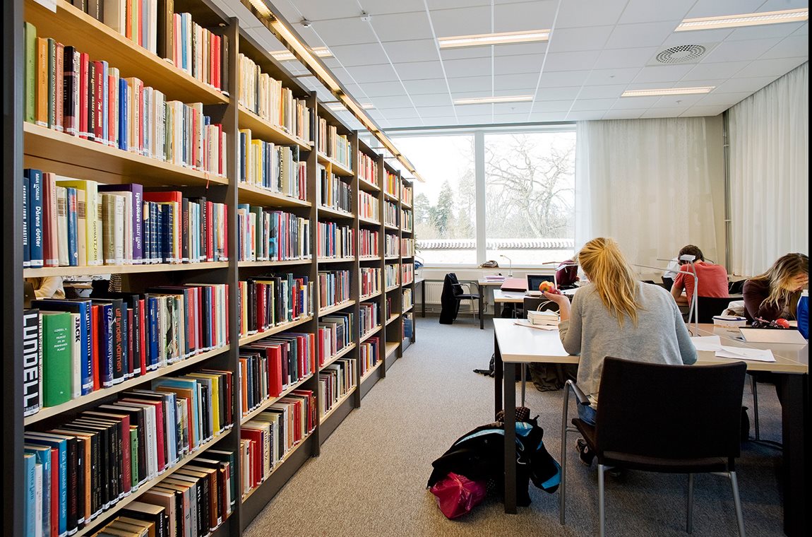 Bibliothèque de l'université Uppsala, Suède - Bibliothèque universitaire et d’école supérieure