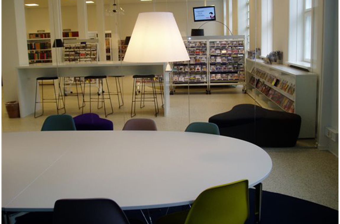 Silkeborg Bibliotek, Danmark - Offentligt bibliotek