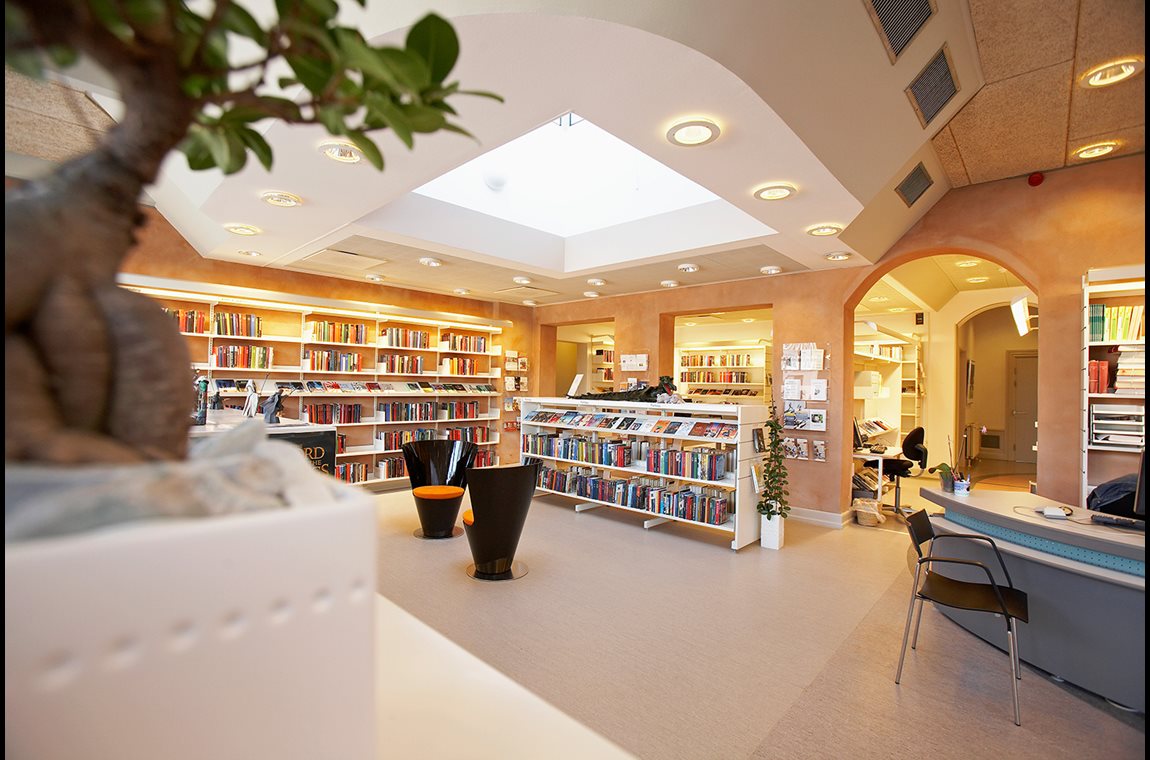 Bibliothèque municipale de Jyderup, Danemark - Bibliothèque municipale et BDP