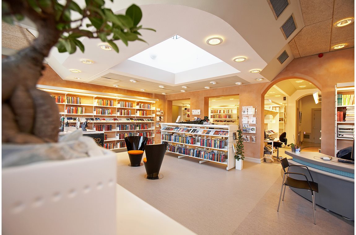 Bibliothèque municipale de Jyderup, Danemark - Bibliothèque municipale et BDP