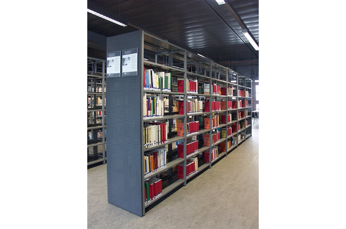 Université Paris Diderot, France - Academic library