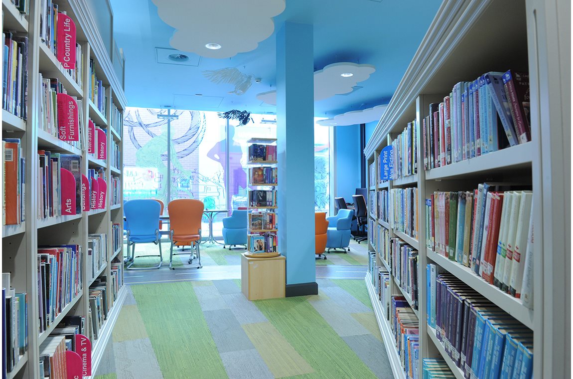 Shirley Library, Solihull, United Kingdom - Public library