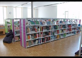 bibliotheque_du_9e_la_duchere_fr_012.jpg