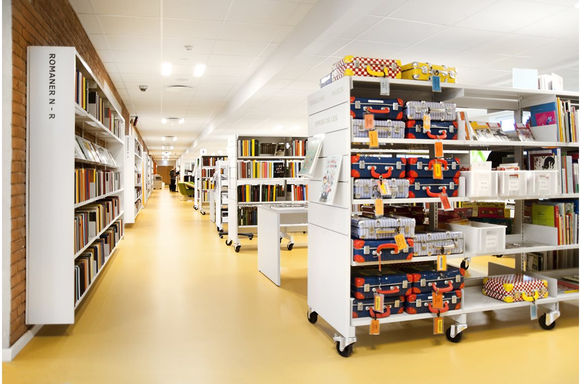 Bibliothèque municipale de Vojens, Danemark - Bibliothèque municipale et BDP