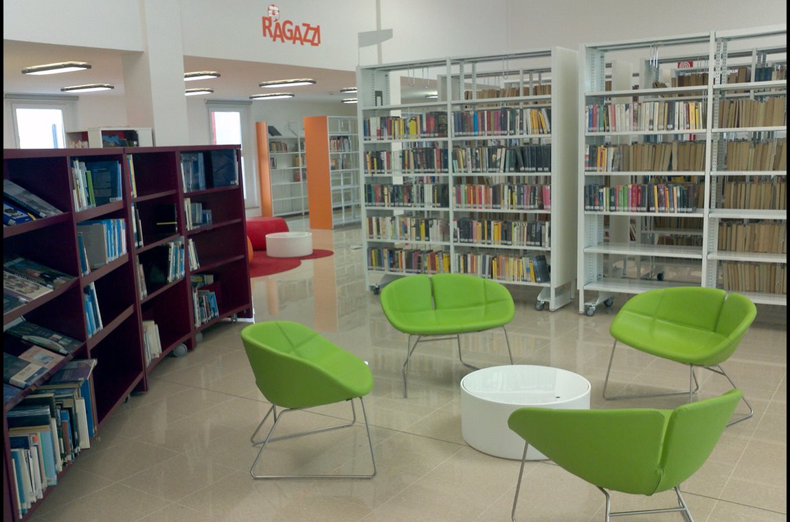 Biblioteca civica "Falco Marin" Grado, Italien - Offentligt bibliotek