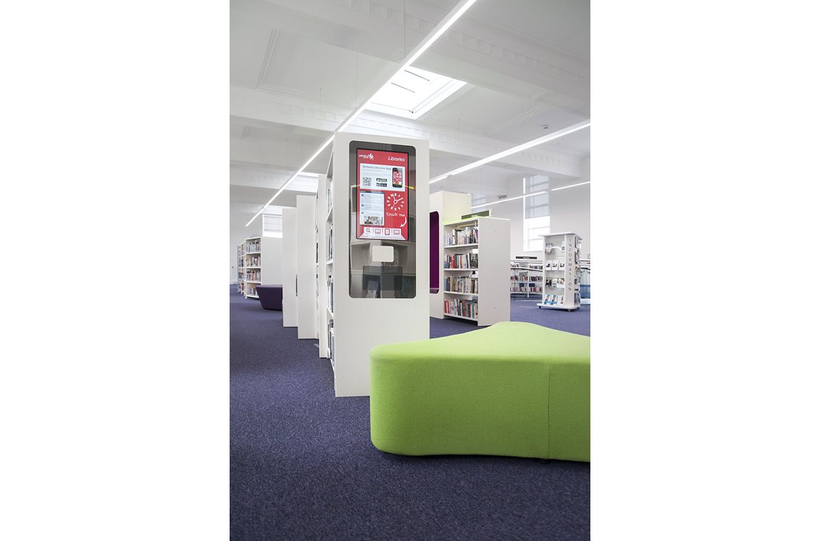 Bibliothèque publique de Palmers Green, London, Royaume-Uni  - Bibliothèque municipale et BDP