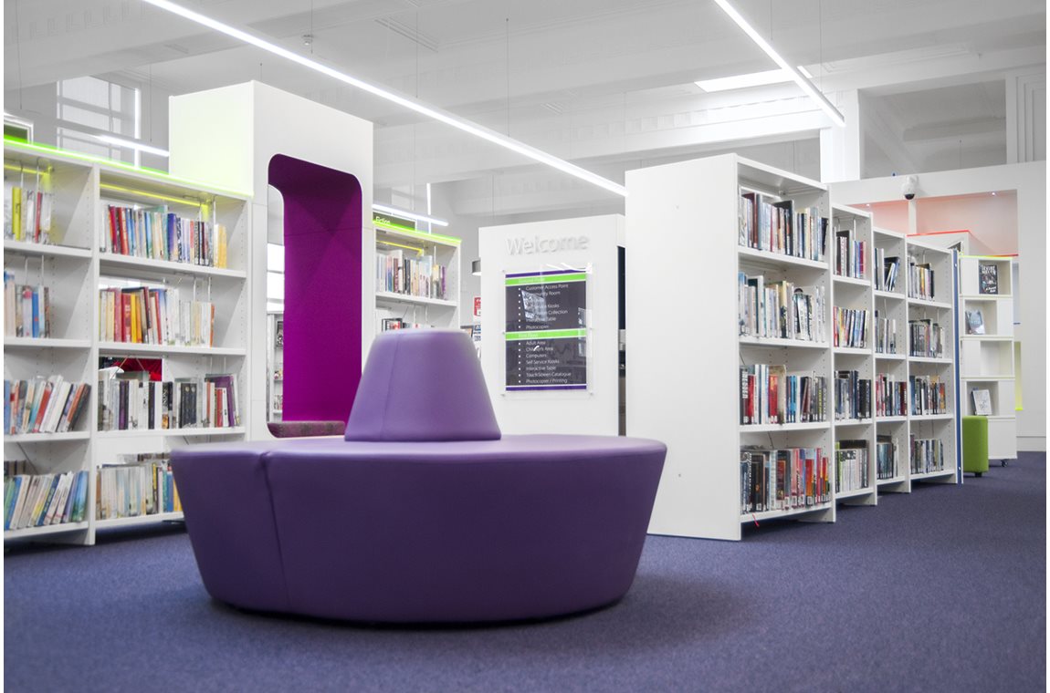 Palmers Green Library, London, United Kingdom - Public library