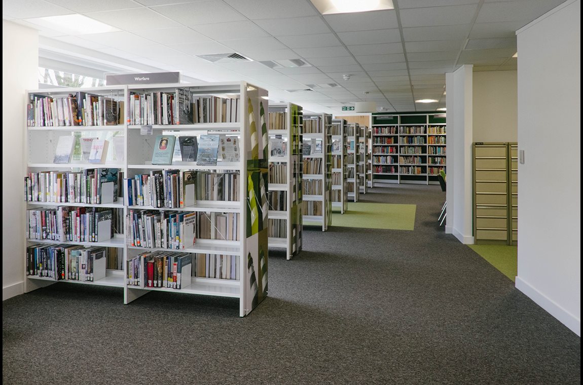Bibliothèque centrale de Plymouth , Royame-Uni - Bibliothèque municipale et BDP