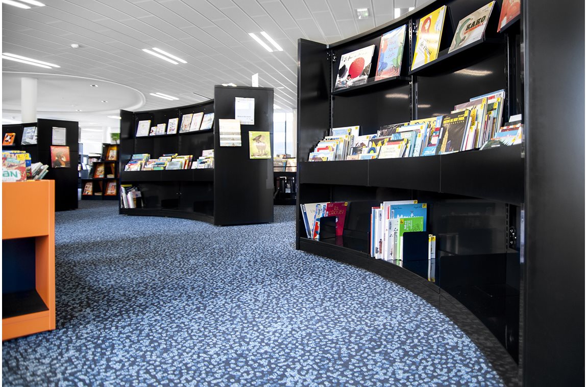 L'Awena bibliotek i Guipavas, Frankrig - Offentligt bibliotek