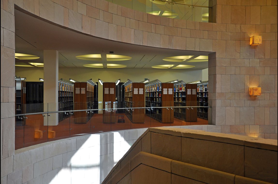 Wissenschaftliche Bibliothek Georgetown, Qatar  - Wissenschaftliche Bibliothek