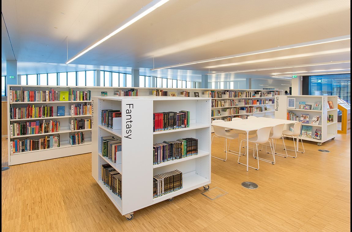Stormen bibliotek i Bodø, Norge - Offentligt bibliotek