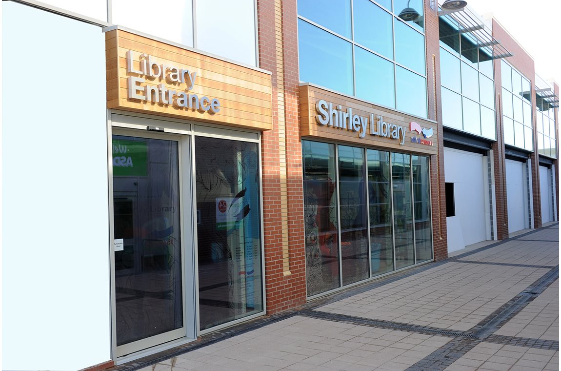 Shirley Library, Solihull, United Kingdom - Public library