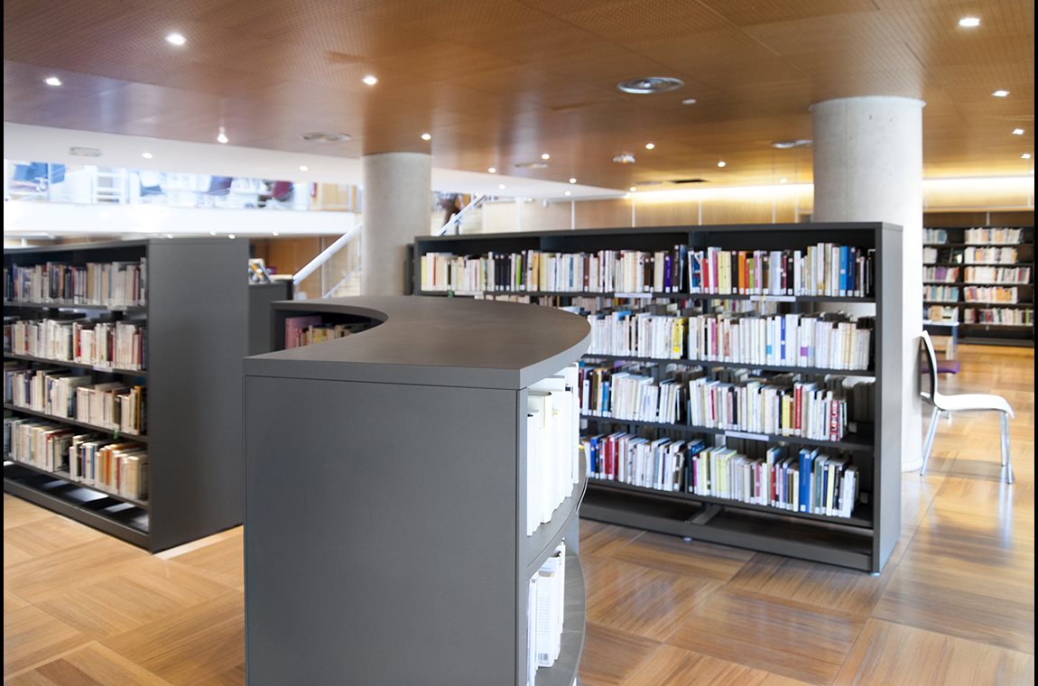 Médiathèque de Sèvres, France - Bibliothèque municipale et BDP