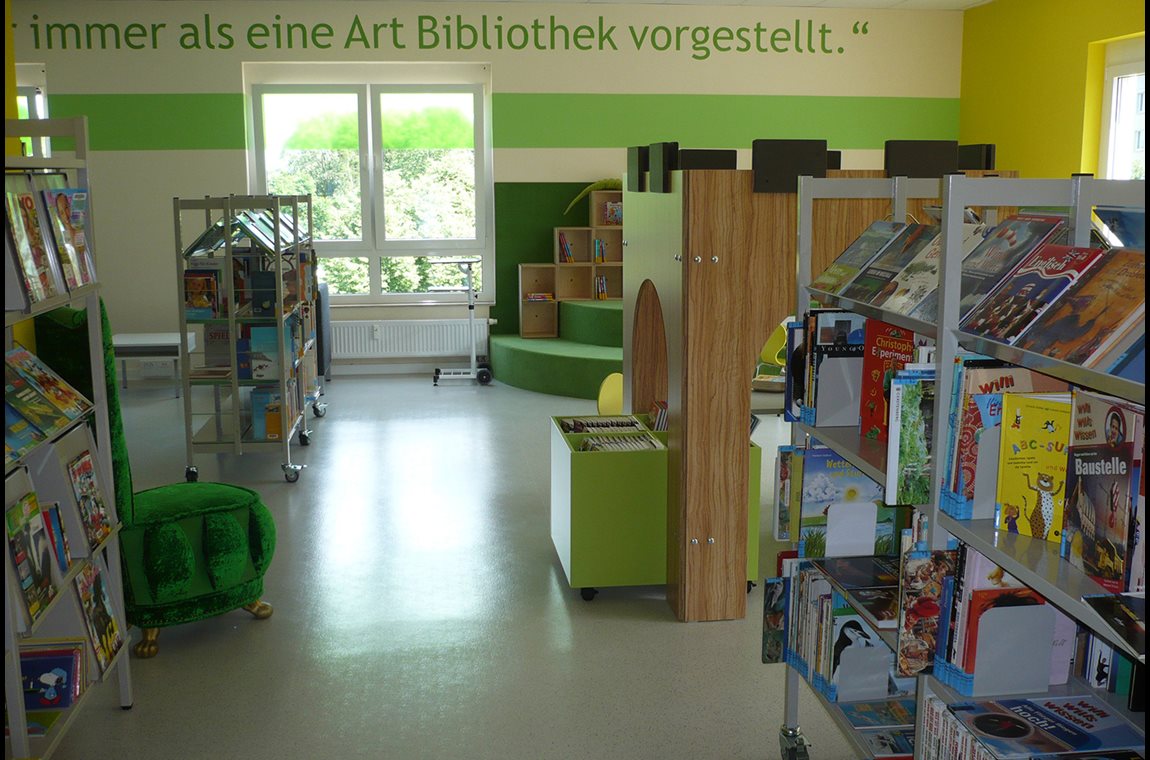 Openbare bibliotheek Dresden Klotzche, Duitsland - Openbare bibliotheek