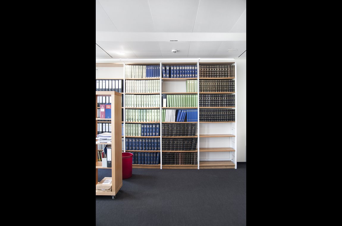 P+P Pöllath + Partners Lawyers and accountants, Frankfurt, Germany - Company library