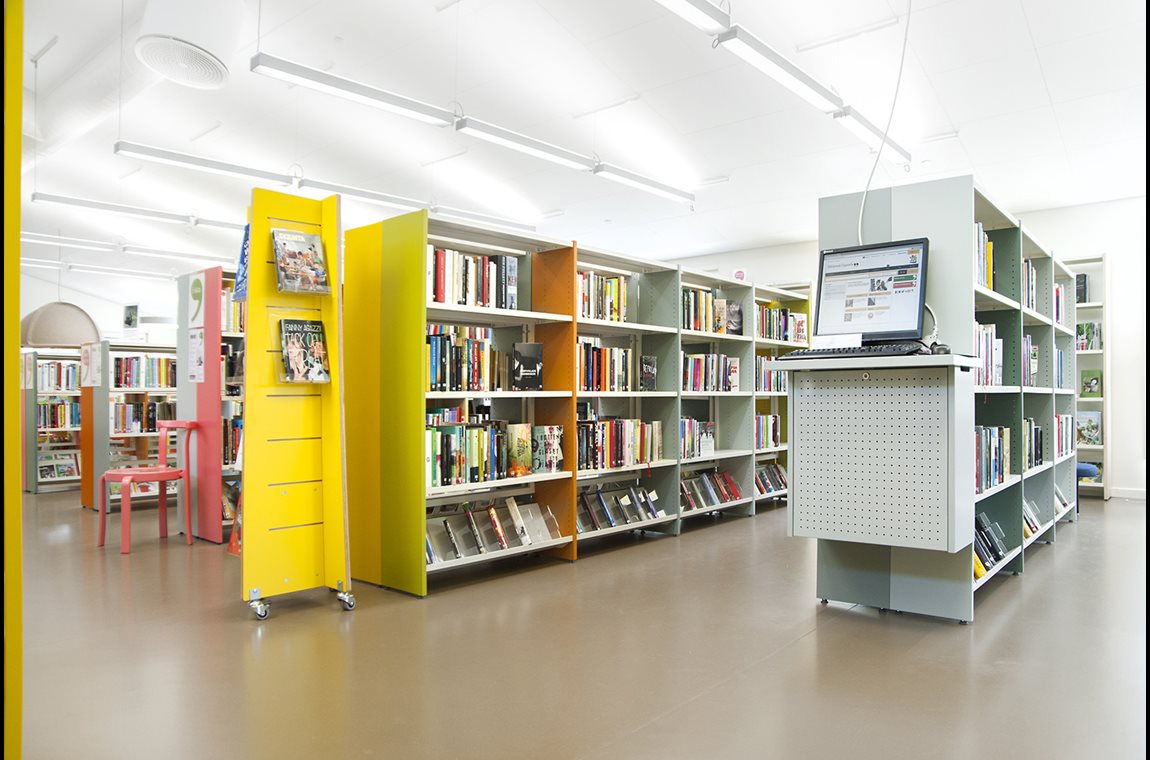 Öffentliche Bibliothek Sävja, Uppsala, Schweden - Öffentliche Bibliothek