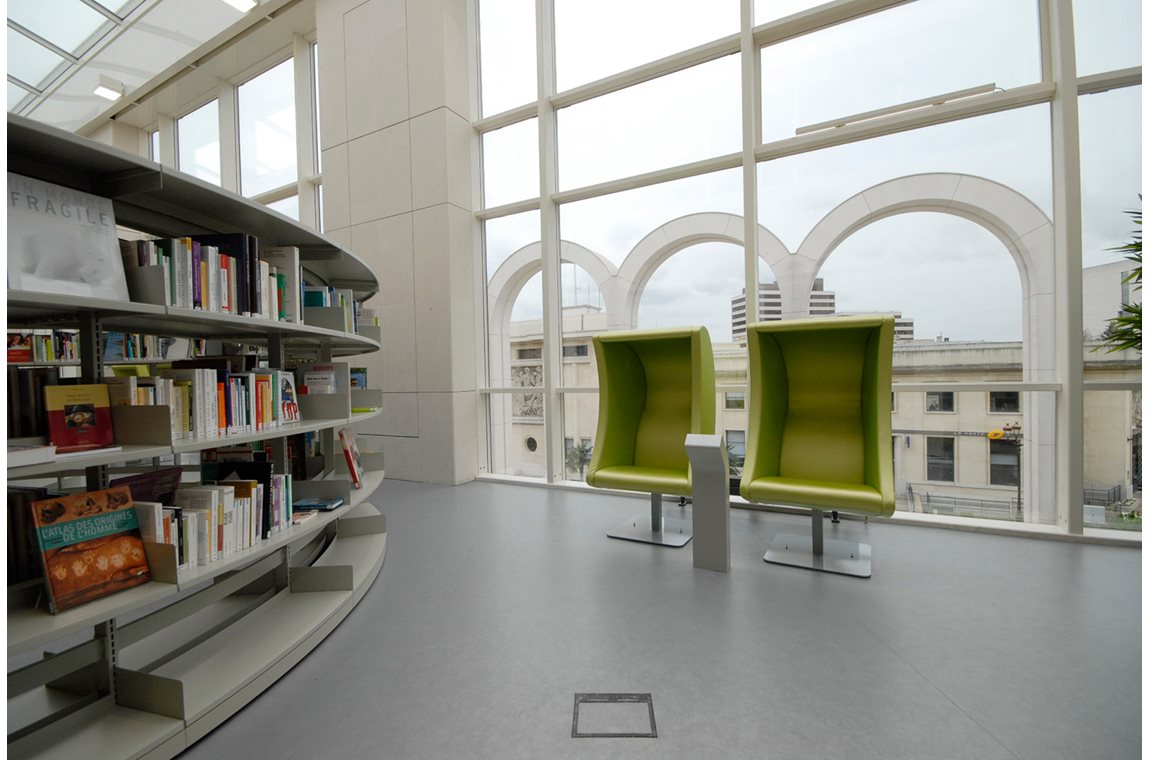 Puteaux bibliotek, Frankrike - Offentliga bibliotek