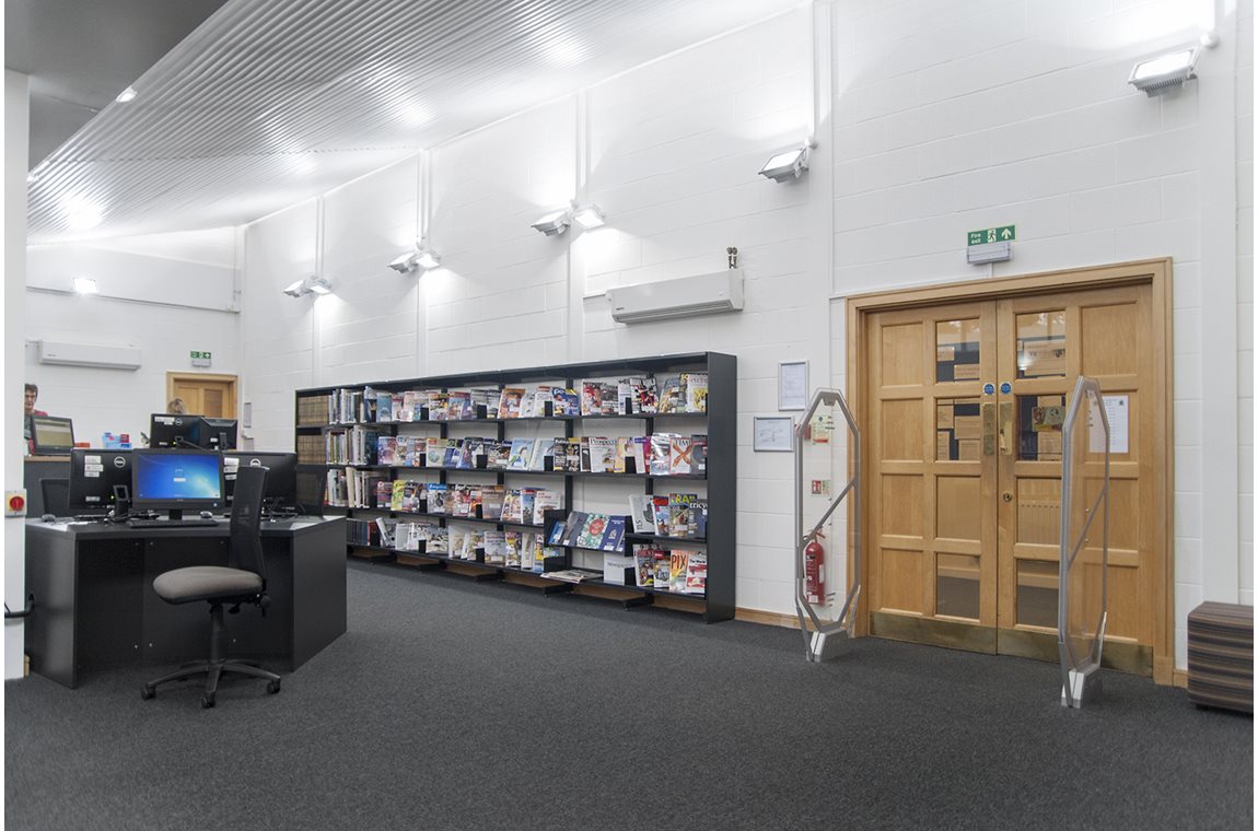 Haberdashers Aske Jungenschule, Hertfordshire, Großbritannien  - Schulbibliothek