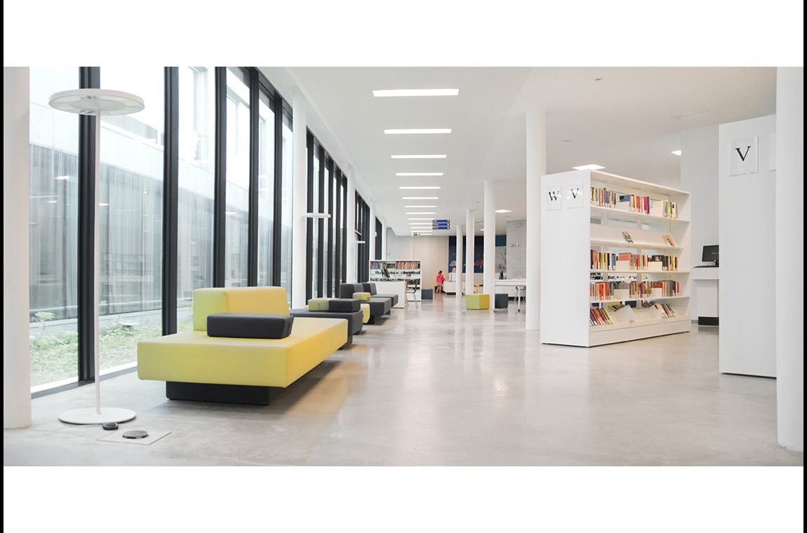 Wilrijk bibliotek, Belgien - Offentligt bibliotek