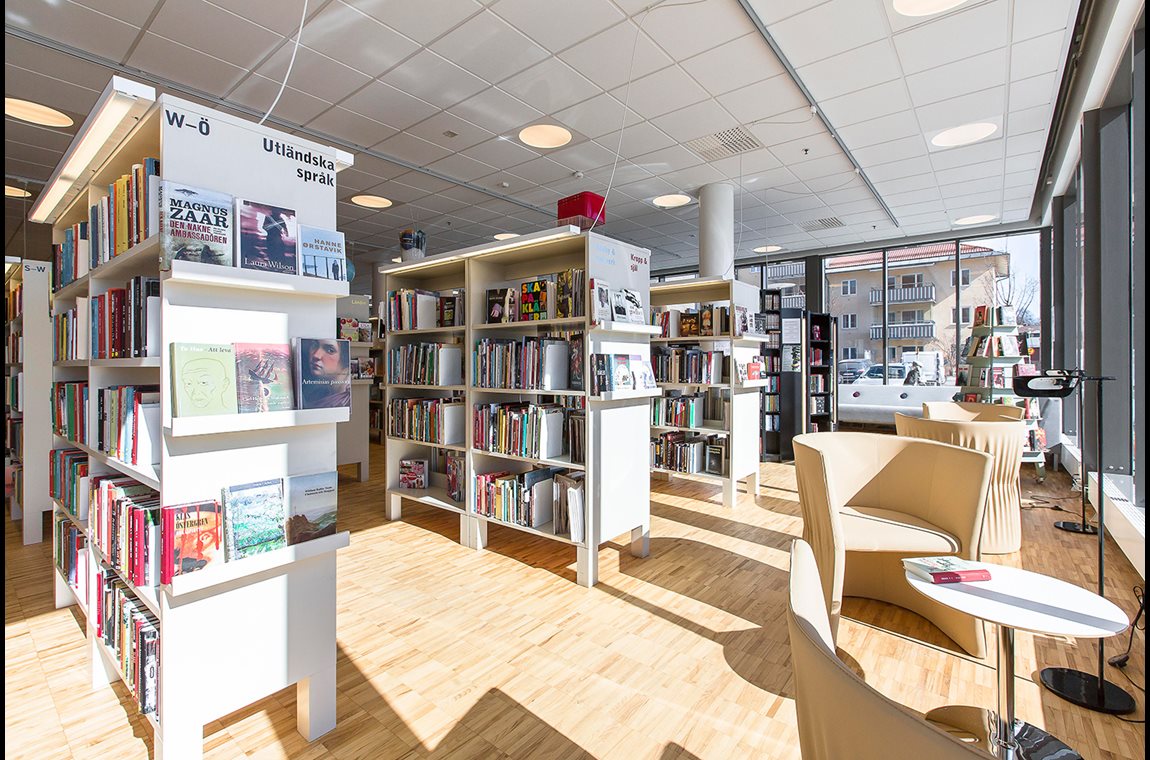 Knivsta bibliotek, Sverige - Offentligt bibliotek
