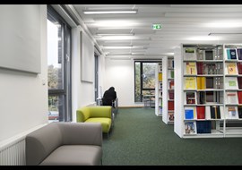 hildesheim_hawk_academic_library_de_009-2.jpg