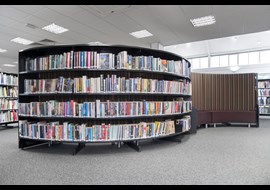 hertfordshire_haberdashers_askes_boys_school_library_uk_006.jpg