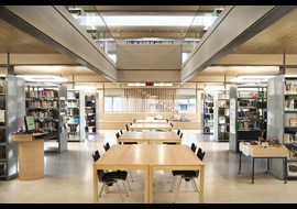 luxembourg_ecole_privee_fieldgen_school_library_lu_003.jpg