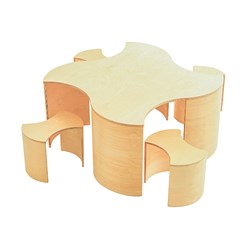E15139 - Tafel en 4 krukje