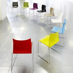 T501071 - stacking chair