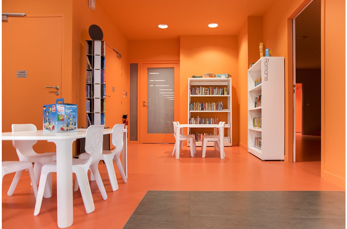 Oye-plage Public Library, France - Public libraries