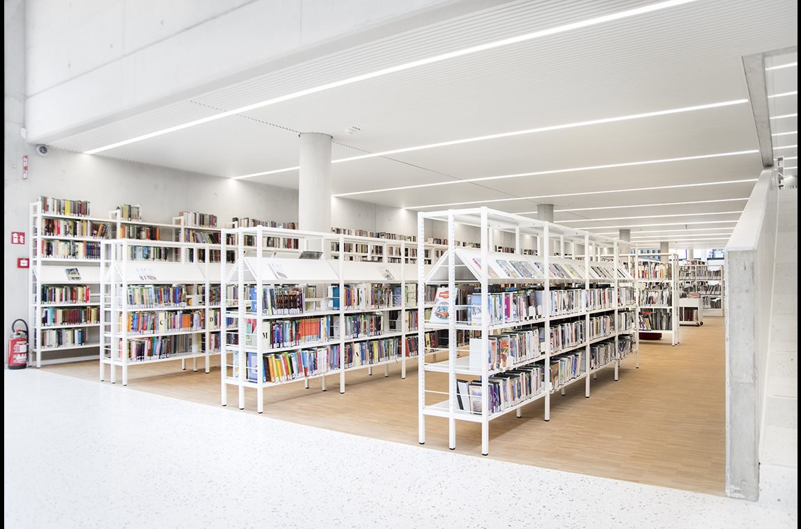 Bibliothèque municipale de Zaventem, Belgique  - Bibliothèque municipale et BDP