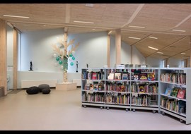 grimstad_public_library_no_002.jpg