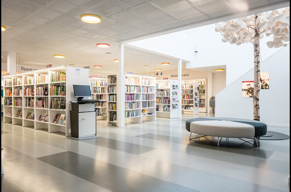 Bibliothèque municipale de Krokoms, Suède - Bibliothèque municipale et BDP
