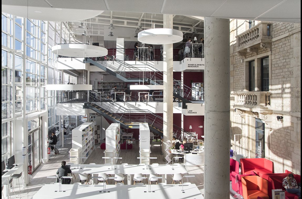 Burgundy School of Business, Dijon, Frankrijk - Wetenschappelijke bibliotheek