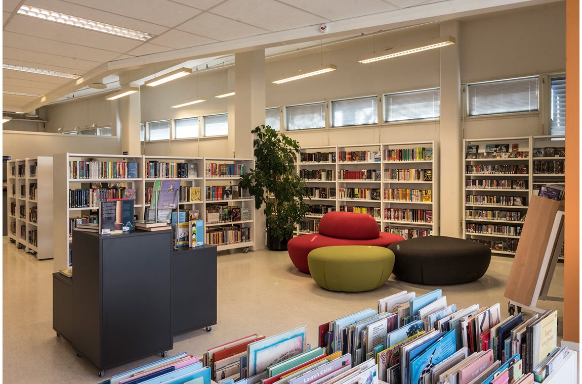 Bibliothèque municipale de Kløfta, Norvège - Bibliothèque municipale et BDP
