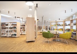 stadtbibliothek_marktheidenfeld_public_library_de_002.jpg