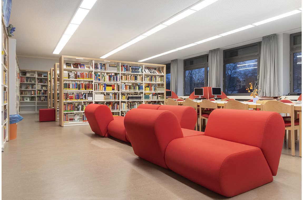 Bertolt-Brecht High School, Germany - School library