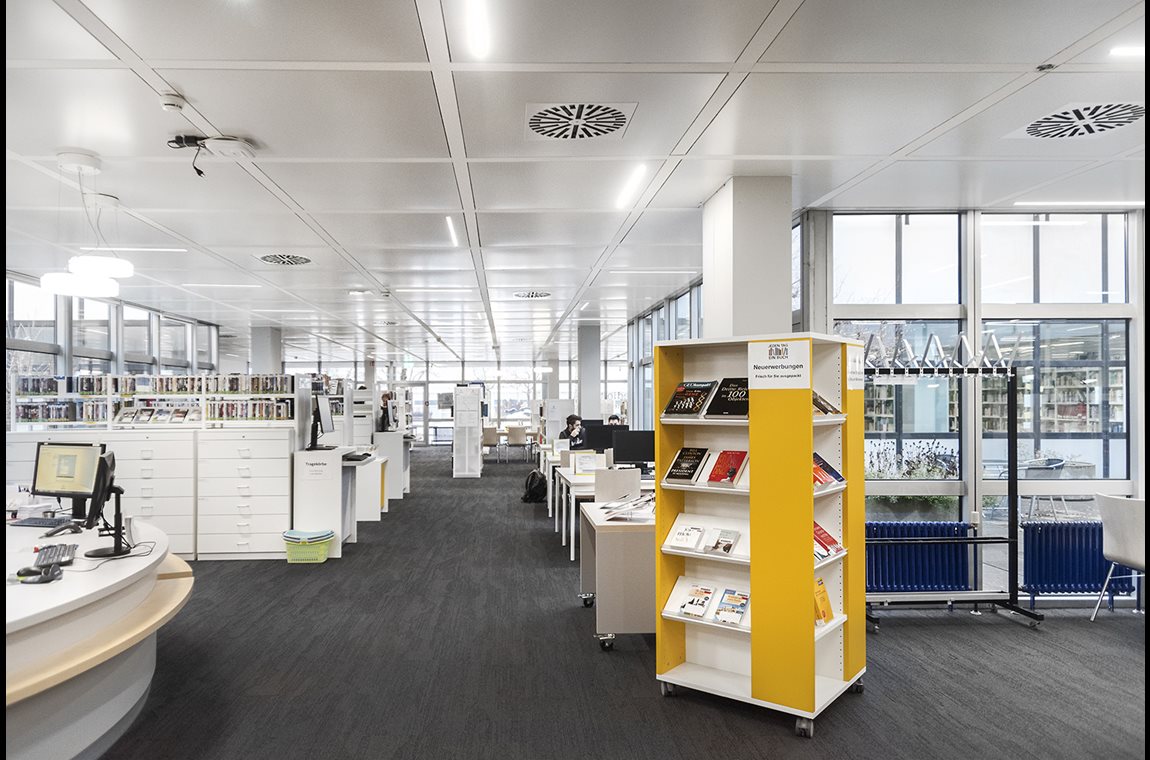 Kreis-Berufsschulzentrum Biberach, Deutschland - Schulbibliothek